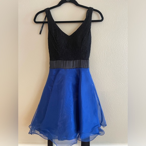 Homecoming dress - Picture 5 of 6